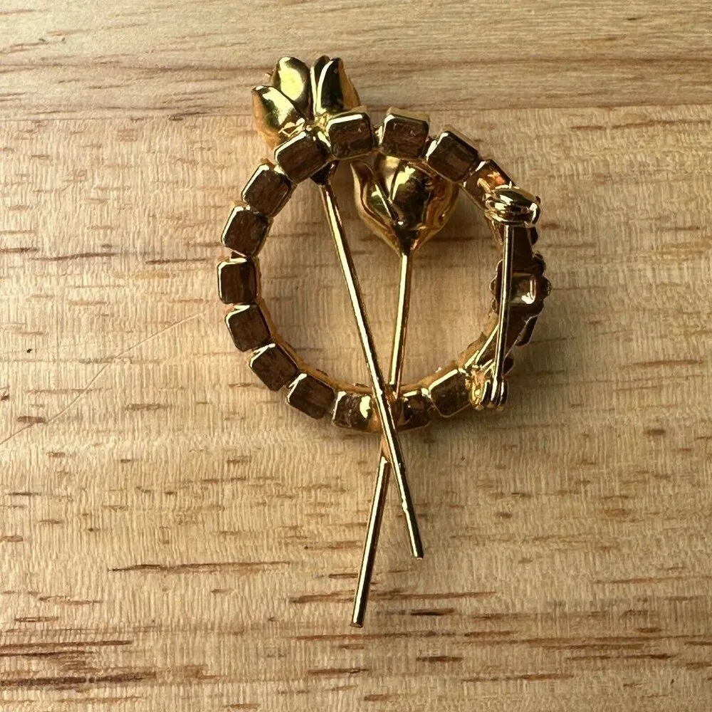 Vintage Brooch Pin 1.75 Inch Wreath Two Roses Flowers Pink Rhinestones‎ Goldtone